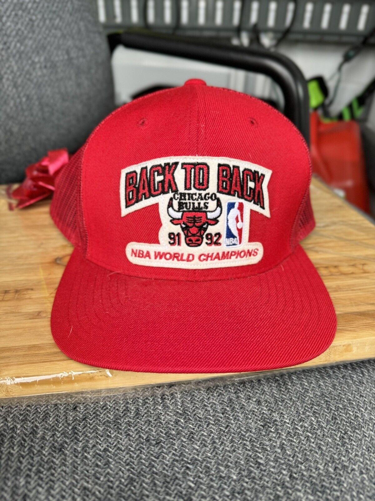 Vintage Chicago Bulls Snapback Hat š Back-to-Back 91-92 NBA Champions Cap š„ Retro Sports Style