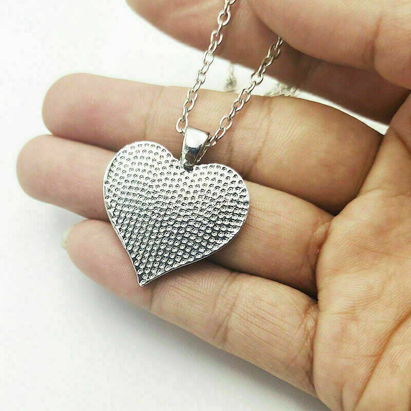 Romantic Heart Necklace for Girlfriend, Wife, or Lover – Stainless Steel Love Pendant for Valentine's Day, Anniversaries, Birthdays – Elegant Gift