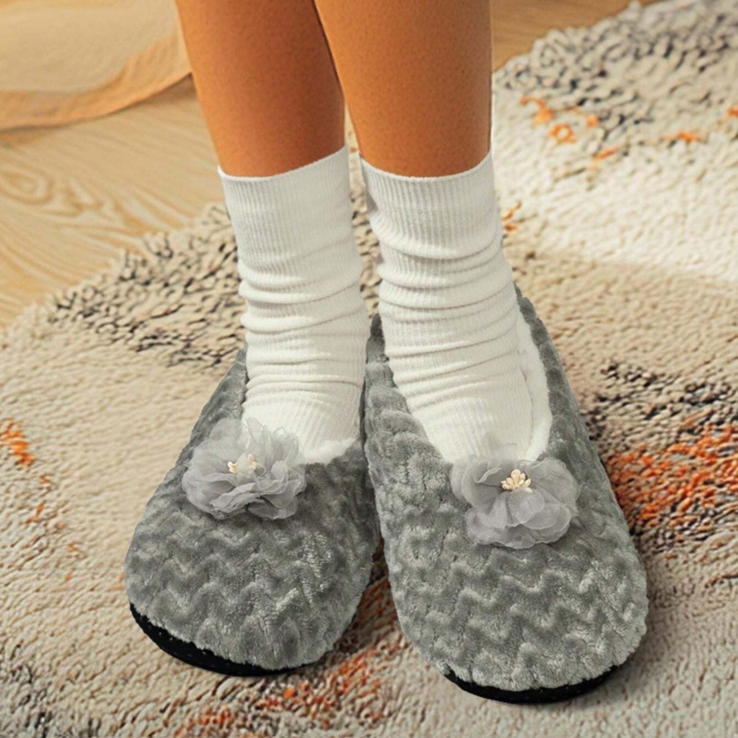 Women’s Plush Indoor Slippers – Soft, Cozy & Warm with Non-Slip Sole, Cute Designs, Machine Washable, Perfect Winter Gift for Couples