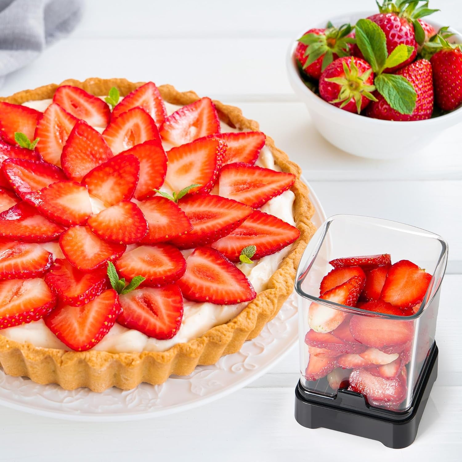 Fruit & Veggie Slicer Cup – Cutter for Banana, Egg, Grape – Portable & Safe